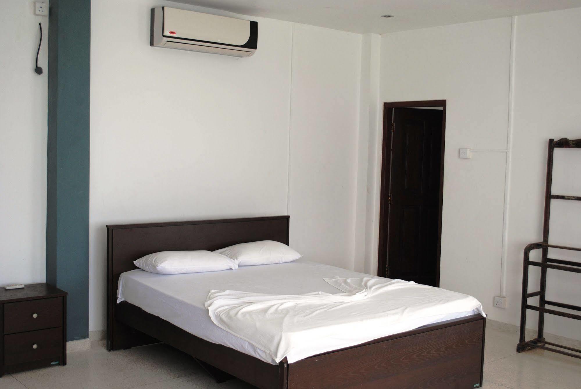 Ocean Reef Hotel Hikkaduwa Dış mekan fotoğraf